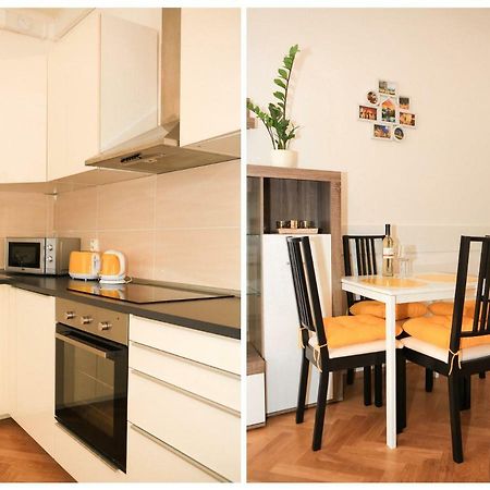 Yellow Apartment Few Steps From Metro Прага Екстер'єр фото